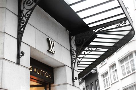 prada taschen frankfurt|Luxus Shopping Frankfurt (16 Stores): Valentino, Dior, Gucci und .